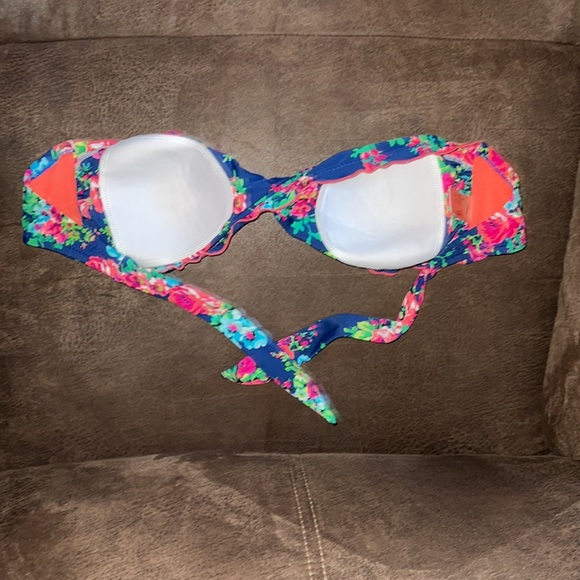 Arizona Jeans Bikini Top Junior’s Size Large - Picture 2 of 3